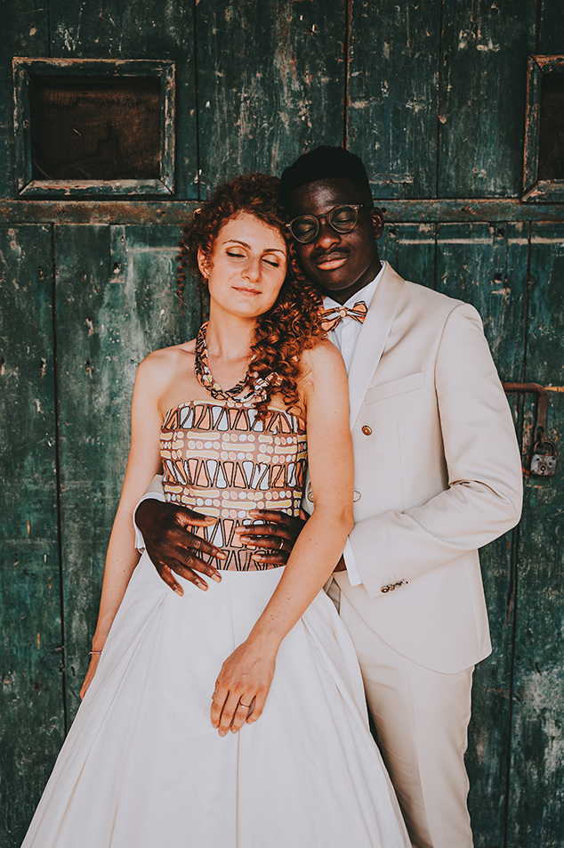 abito da sposa colorato stile afro